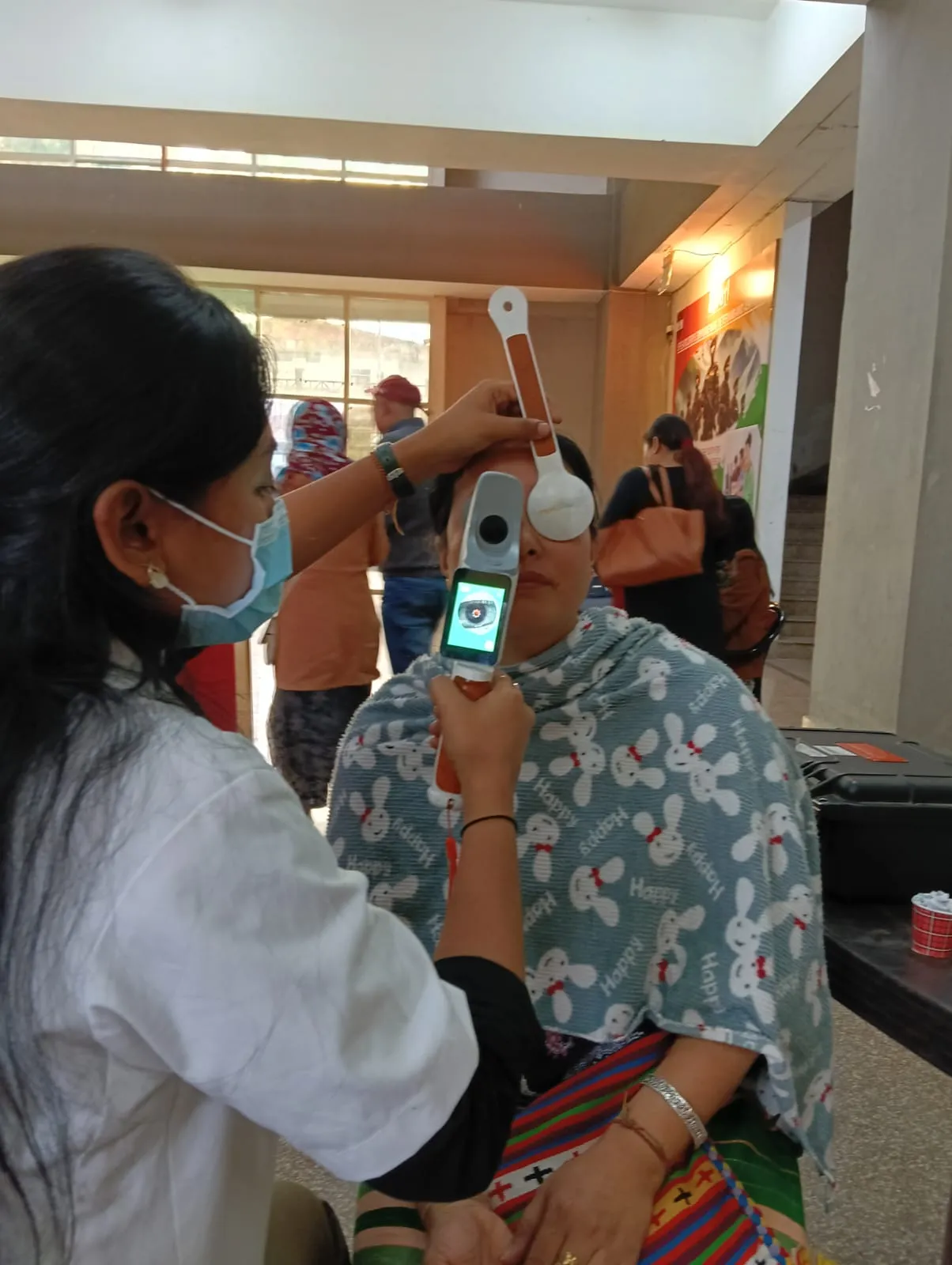 Refraction screening and lens selection process.